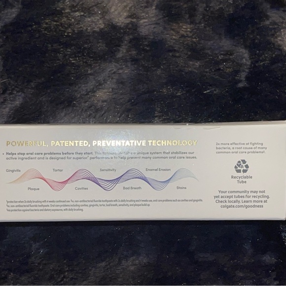 Colgate total toothpaste - Picture 7 of 11